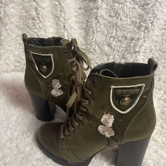 Steve Madden Laurie Fabric Satin olive green lace up heels boots.SZ 10M - Picture 6 of 11